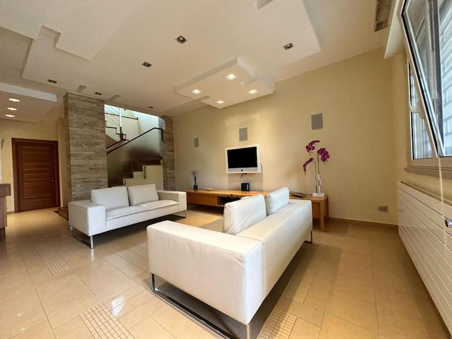 Luxury Giardini D'oriente & Apartamento *